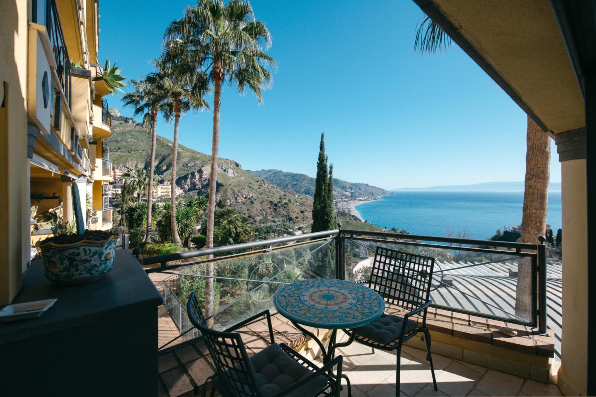 Bayview Apartment - Taormina Holidays エクステリア 写真
